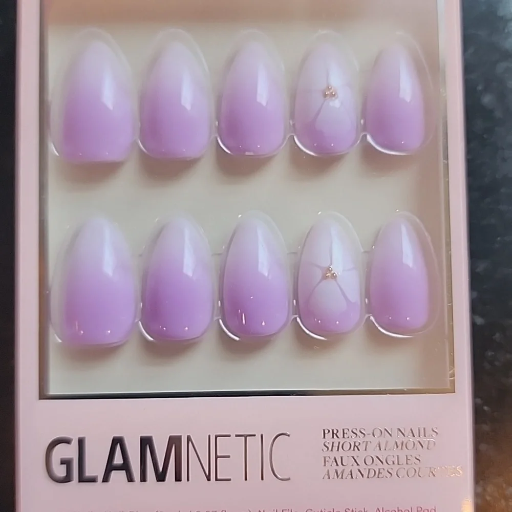 NIB Set Of Three Glamnetic Press On Nails Summer Edition - Picture 3 of 12
